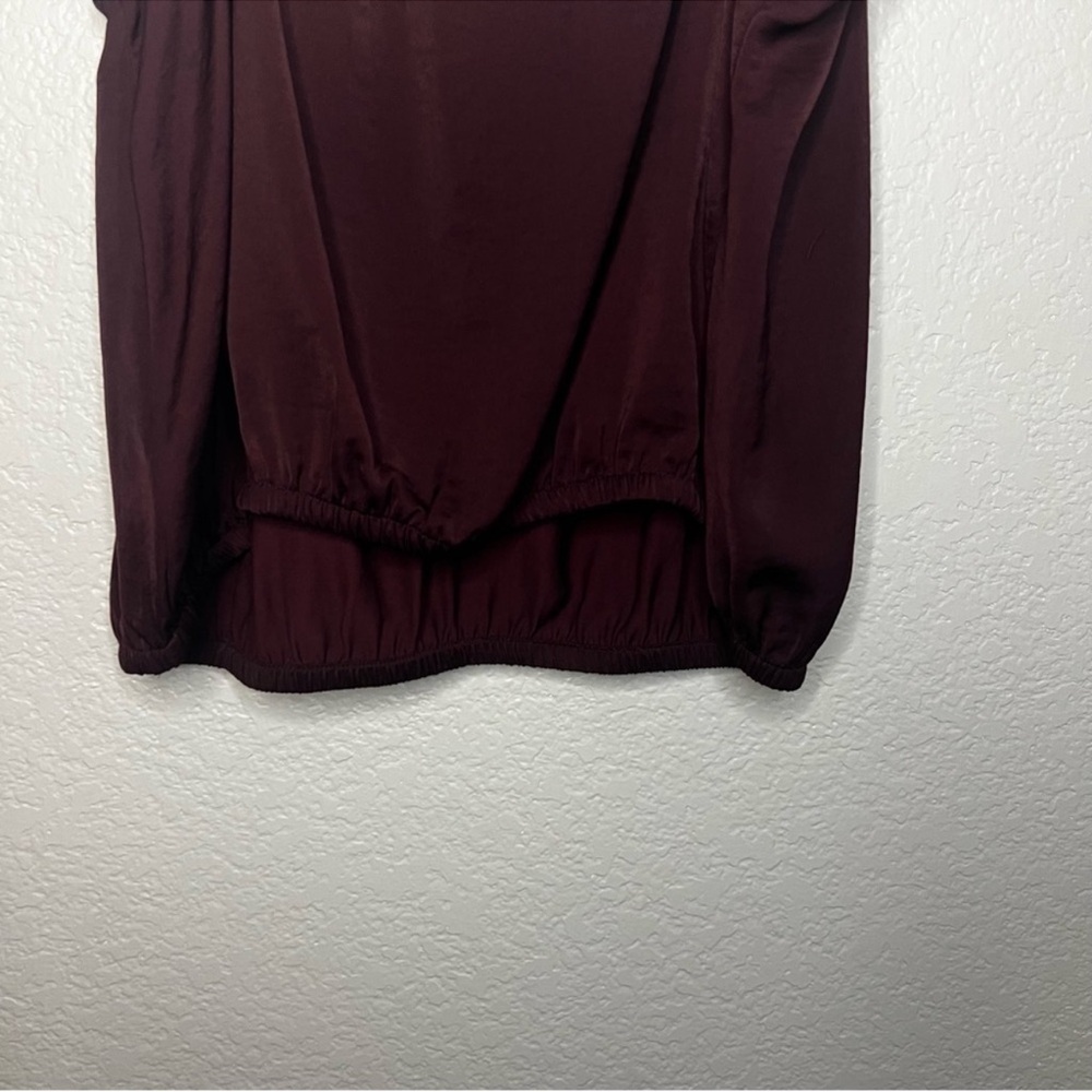 Express V-Neck Lace Trim Sleeveless Blouse Size: L - Picture 6 of 8